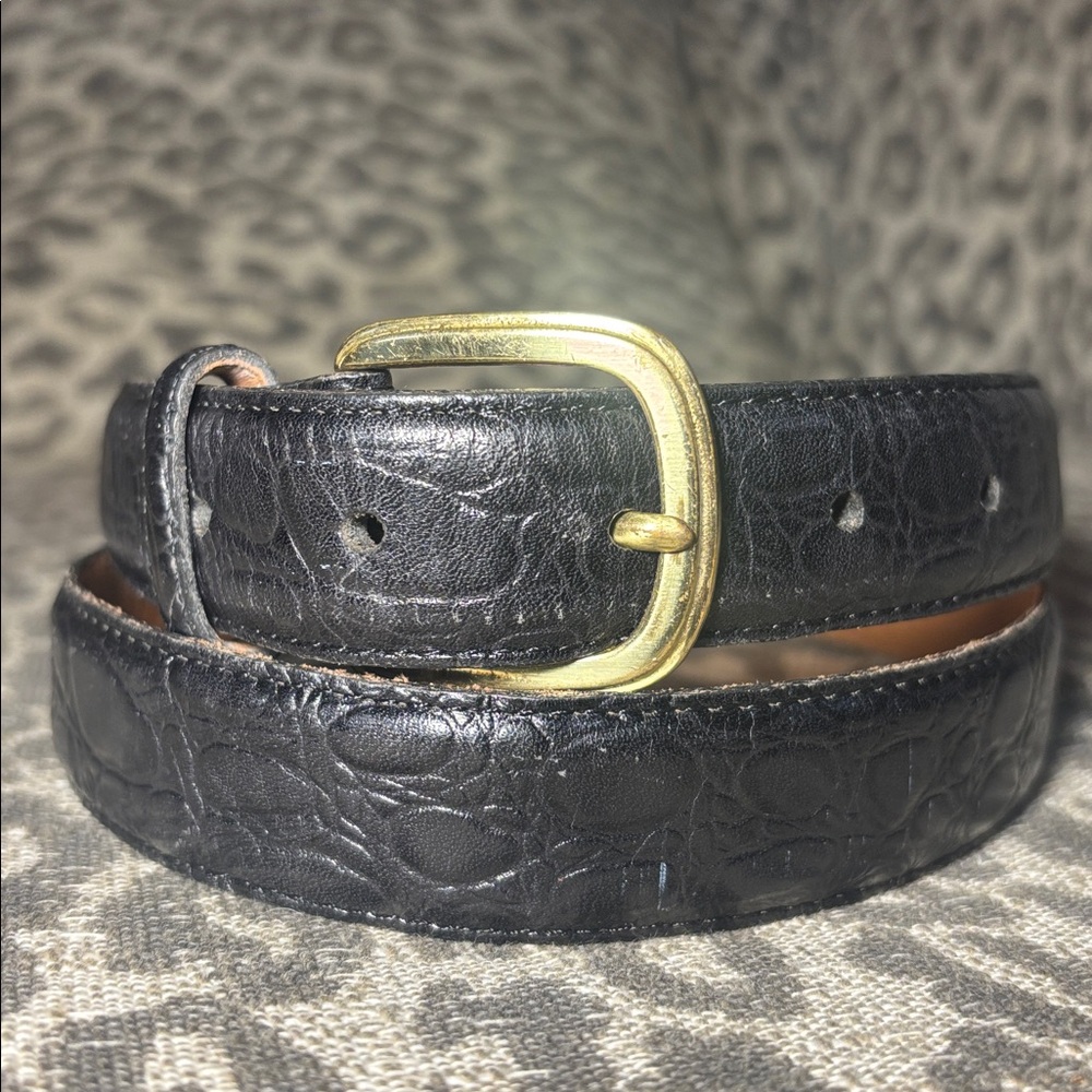 Vintage peterborough Row Black Leather Belt with Gold Buckle alligator embossed
